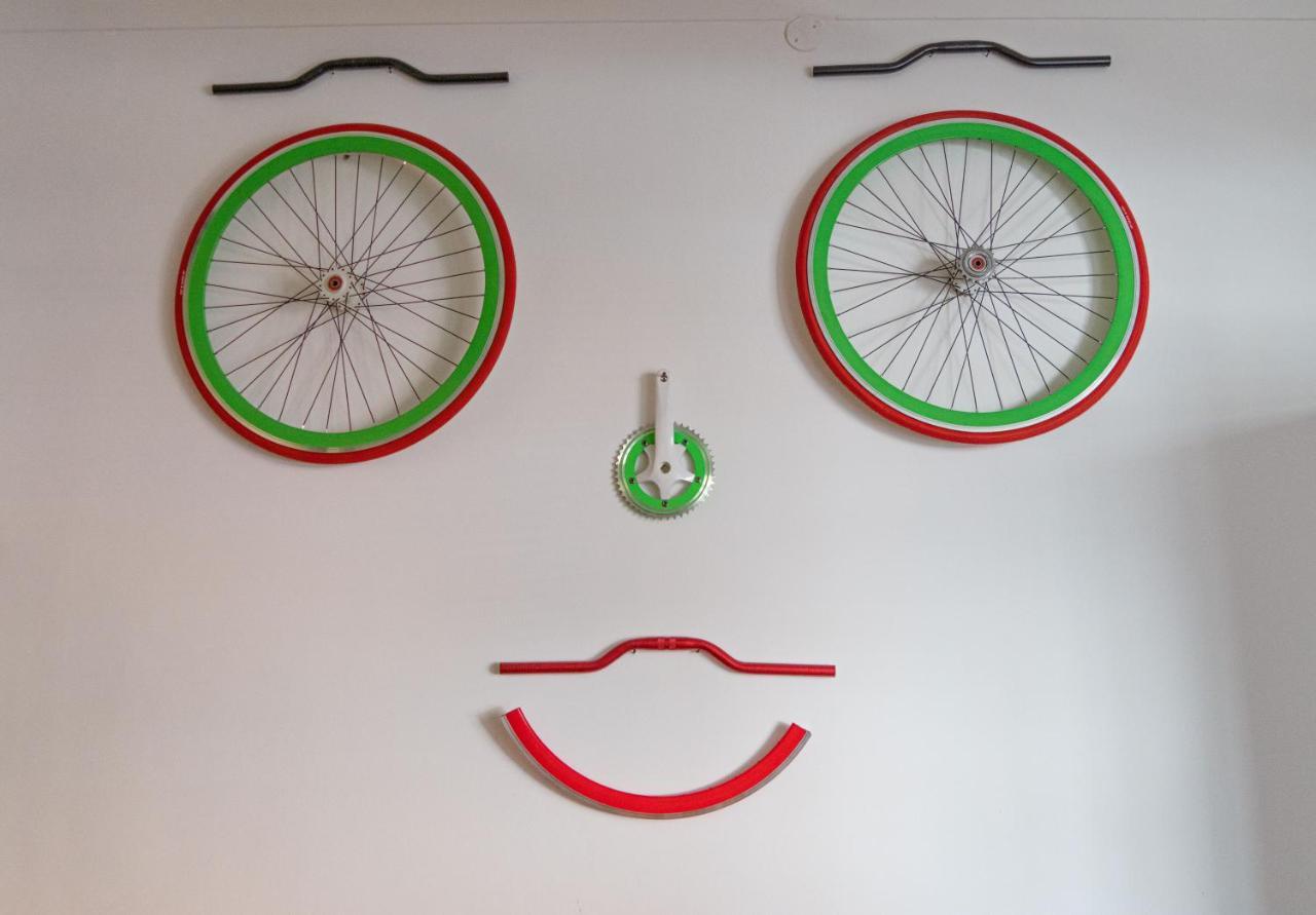 Bed & Bike Ferrara Bed & Breakfast ภายนอก รูปภาพ