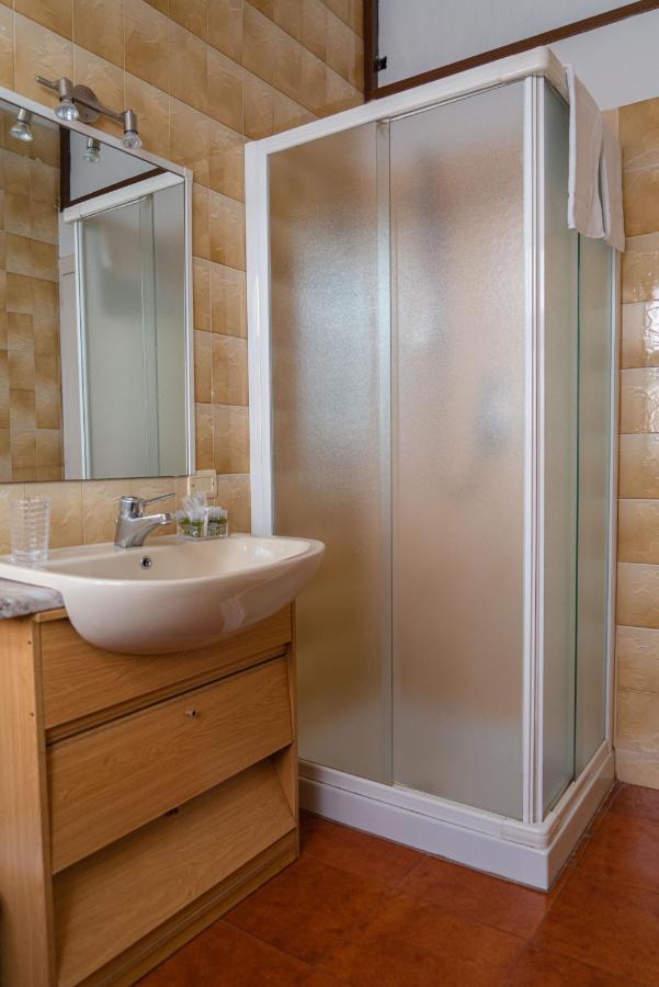 Bed & Bike Ferrara Bed & Breakfast ภายนอก รูปภาพ